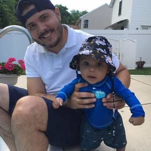 Meet your Posher, Cesar